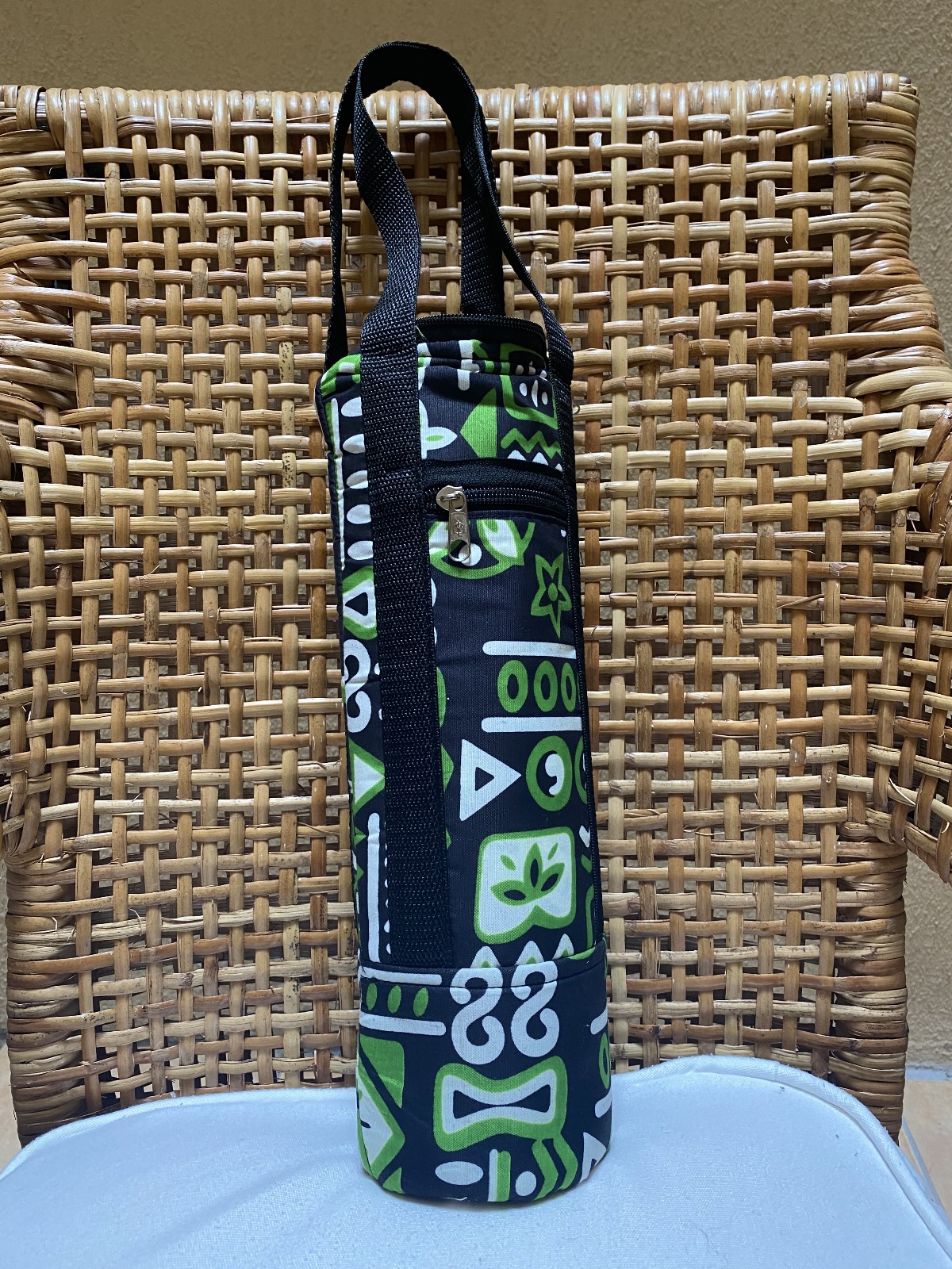 Porte-bouteille isotherme en tissu wax - yoleleboutique